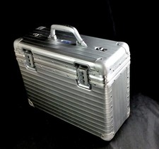 Rimowa Topas Pilot Case 33L