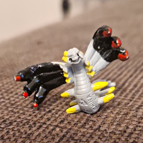 Pokémon giratina - pokémon,