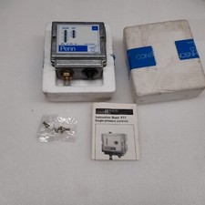 JOHNSON CONTROLS P77AAA-9351 Druckschalter | ~16 (10) A 380V | NEU in OVP