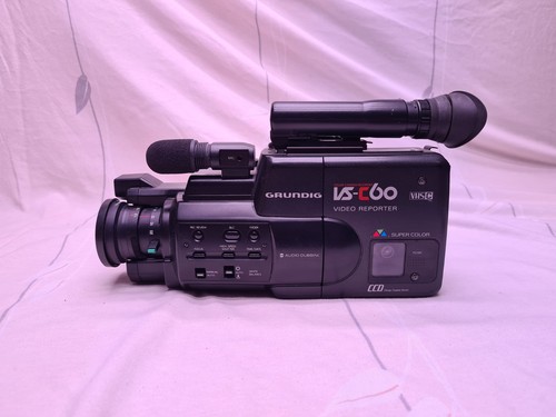 Alte retro videokamera grundig - retro,
