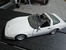 Modellauto Corvette ZR 1 (1992) 1:18 von Maisto weiss