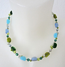 ADI Collier Halskette Kette Modeschmuck 40- 46 cm Glas Perlen Elemente Grün Blau