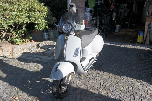 Vespa 300 gts - 300,