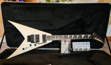 Jackson King V KV2 Flying V USA Snow White Pearl EMG Hetfield Pickup Set