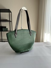 LOUIS VUITTON EPI SAINT