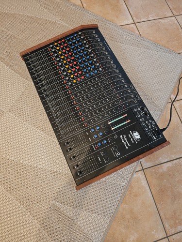 Altes analoges mischpult - altes,