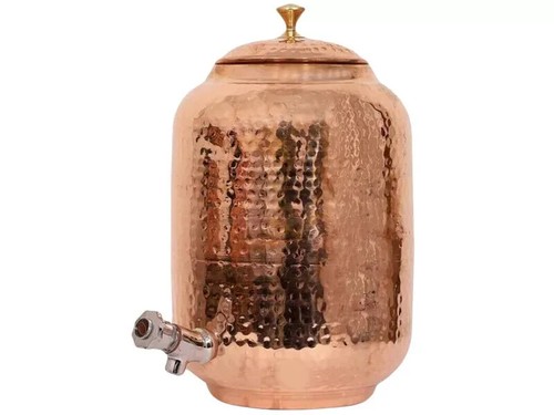 Kupfer wasserkanne ausgegossen - kupfer,