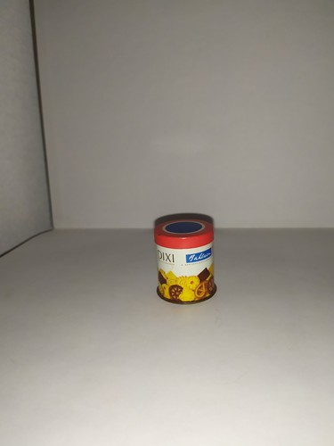 Altes zubehör blech - zubehör, blech-dose