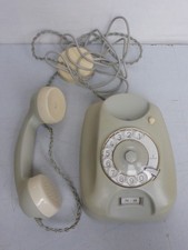 altes Telefon mit Wählscheibe