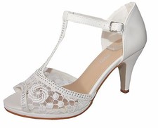 BRAUTSCHUHE SANDALEN