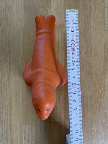 Kleine robbe quietschtier ddr - robbe,