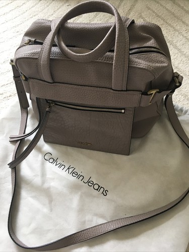 Shoulder shopper - shoulder,