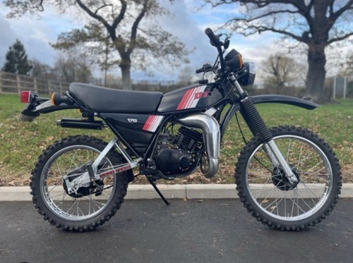 Yamaha 175 decal kit - yamaha,