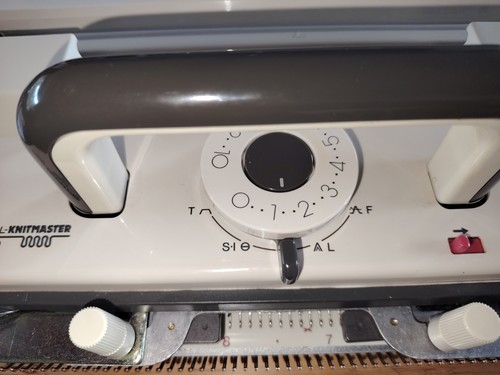 Empisal knitmaster 700 - knitmaster,