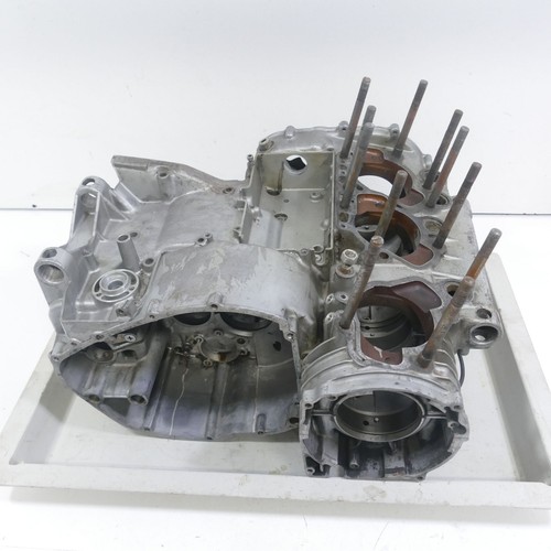 Suzuki 750 motorgehäuse - 750,