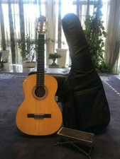 Gitarre (Pro Arte Konzertgitarre) - GC 130 ii 4/4 samt Tasche + Fußbank
