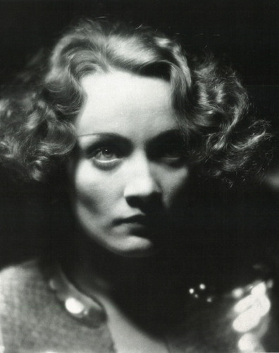 Stell auf marlene dietrich - stell-es-auf!,