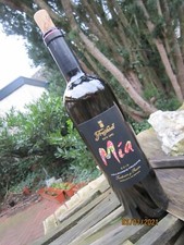 Freixenet1861 "Mia" feminine Weinmarke Gloria Collell span Weinflasche 2013 leer