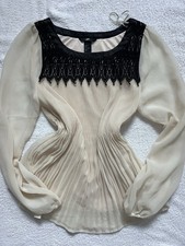 H&M Elegante Spitzenbluse mit Rüschen & transparenten Ärmeln | Cremeweiß| Gr. 36