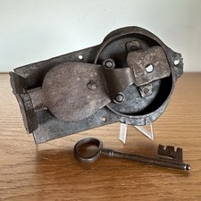 Antikes Truhen Schloss mit Schlüssel Barock? Funktioniert Eisen Katzenkopf Alt