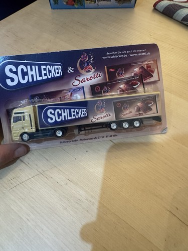 Werbelkw man schlecker sarotti - werbelkw,