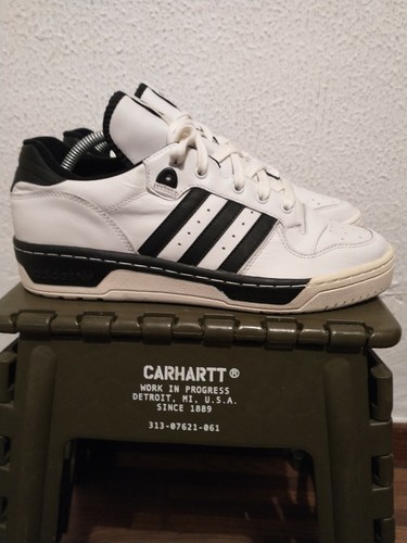 Adidas rivalry low