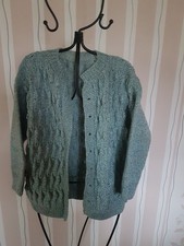 Handgestrickte dicke Strickjacke bleu meliert mit Zopfmuster Gr.40  UNGETRAGEN