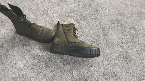 Kennel schmenger boots - &,