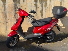 Aufsteigen, anlassen und mit