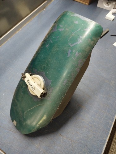 Vespa tank gs3 innen - innen, rostig