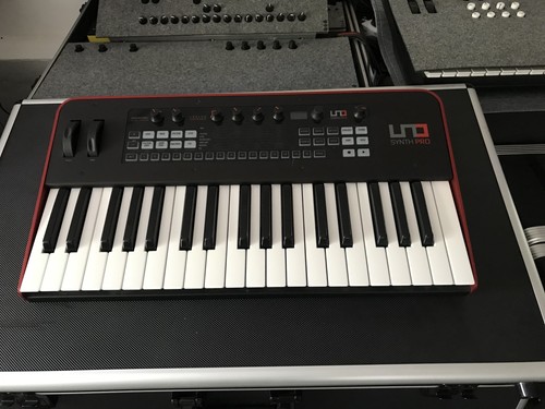 Multimedia uno synth pro - -,