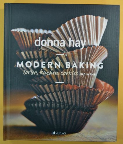 Modern baking donna - hay, -at