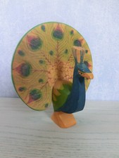 Ostheimer Figur Pfau mit Rad