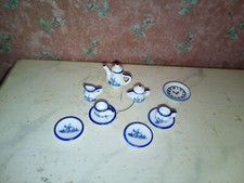 Nostalgie-Kaffee-Service+Uhr-b