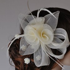 Fascinator Haargesteck Kamm Hochzeit Haarschmuck Ansteckblume Blume weiß ivory