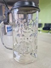 münchen bierbrauerei zum thomasbräu glaskrug mit geprägtem zinndeckel no.2
