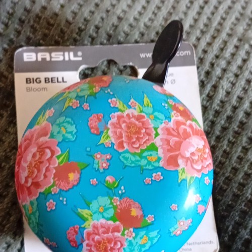 Basil big bell bloom - big,