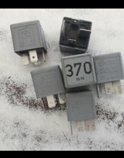 Audi A6 4F VW Seat Skoda Relais 8D0951253 Arbeitskontaktrelais 370 Original