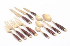 Antikes 143-teiliges Besteck Set aus Messing mit Holzgriff im Holzkoffer Vintage