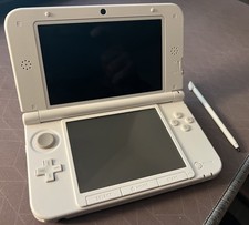 Nintendo 3DS XL Weiß, Inkl