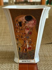 Goebel Gustav Klimt-Der Kuss
