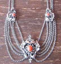 prächtige Kropfkette Trachten