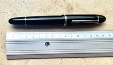 TOLLE GEBRAUCHTE! JINHAO nummerierter oversize Füller, schwarz/Chrom, F Feder