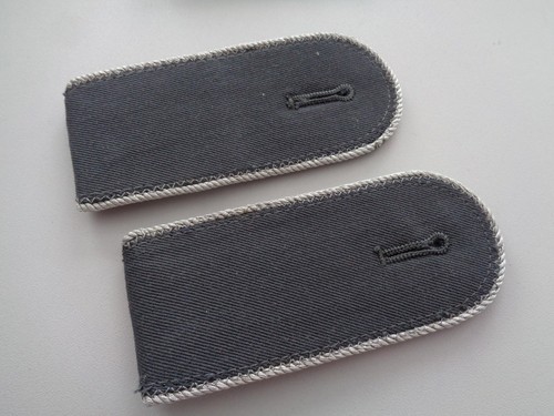 Bundeswehr - (sch-s),