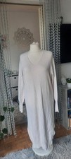 Langes Strickkleid V-Neck von