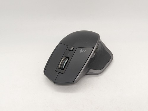 Defekt logitech master - defekt,