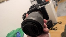 Sony Alpha A7 II mit Objektiv