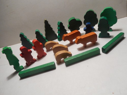 Kleine miniaturen aus holz - aus,