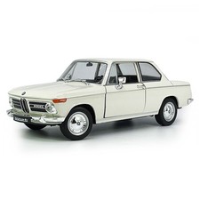 1:24 BMW 2002 Ti Modellauto