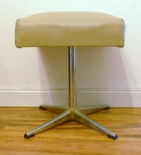 70ER JAHRE HOCKER OTTOMANE CHROM KREUZ FUSS MIDCENTURY DESIGN